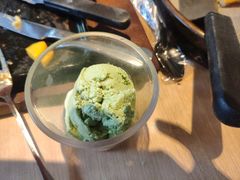 -必胜客(WOW中心城店)