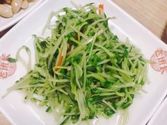 新鲜豌豆苗-老班长手工灌汤包老店(东山店)