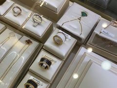 -海星奢选二手奢侈品手表包包鉴定回收寄卖(墨玉南路店)