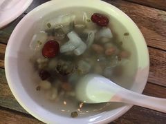 -海口骑楼小吃街