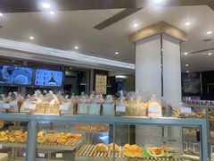 面包甜点陈列柜-BreadTalk面包新语·烘焙蛋糕(广州白云五号店)