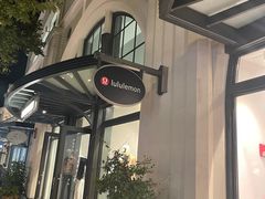 -lululemon(比斯特购物村店)