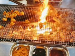 -马路牙子烧烤音乐酒馆(望京店)