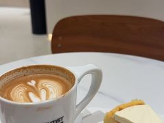 经典热拿铁-科学家咖啡(恒隆广场店)