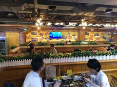 大堂-云晓光头烧烤吧(德平路店)
