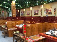 -袁小二大东北铁锅炖(吉祥村总部)