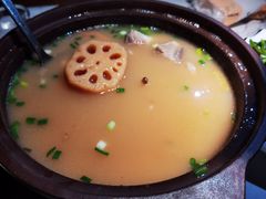 -小凤庭·地道湖北菜武昌鱼·藕汤(38年黄鹤楼店)