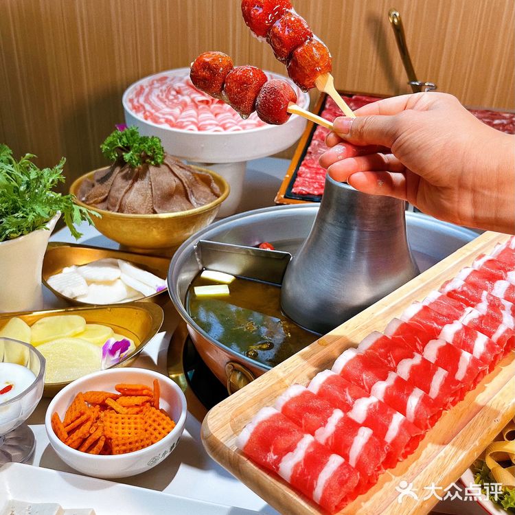 铜锅涮鲜肉[火锅]地道老北京，首选牛羊和