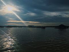-洞里萨湖