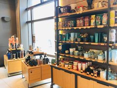 零售区-星巴克臻选(福州东百中心分店)