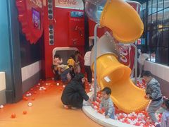 -东方明珠·可口可乐欢乐餐厅