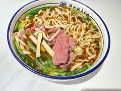 -镇南锅盖面馆(解放路店)