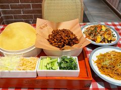 -老郑家东北春饼(龙悦居店)