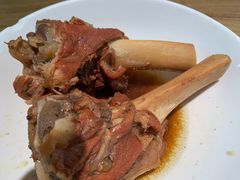 金牌酱棒骨-上关雪東北菜(中房金谊店)