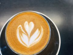 热拿铁-麻雀咖啡SPARROW COFFEE(十全街店)