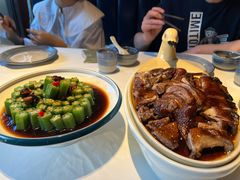 -八府香鸭·啫啫煲(华山路店)