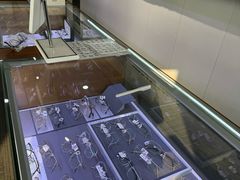 -亚美视光眼镜店(重庆路活力城店)