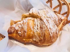 黄金流奶羊角-麦田工坊(月湖店)