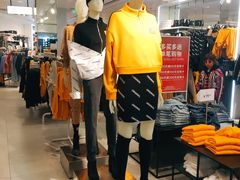 -H&M(天一广场店)