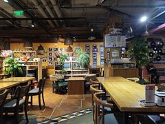 -蜗牛的家旅行主题云南菜餐厅.小酒馆(护国寺店)