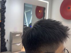 -禾一 HAIR SALON染发·烫发