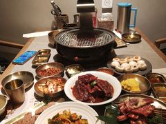 -草家酱蟹炭火烤肉店(珲春南路一店)