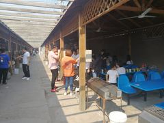 -亲兄弟真人CS团建拓展基地