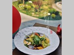 牛油果沙拉-恰餐厅CHAR Grill(北京三里屯洲际店)