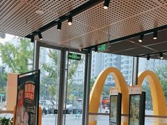 -麦当劳(北苑秋实路店)