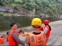 -宝天曼峡谷漂流