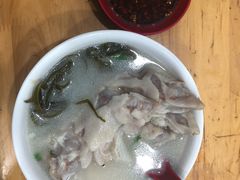 -雷祖芳老妈蹄花店