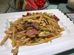 神农野生笋-九头鹰家宴(岳家嘴店)