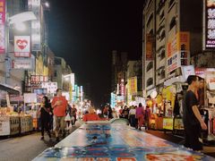 -六合夜市