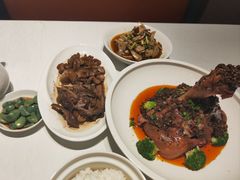 老卤合拼-江城小馆陕南妈妈菜·全球旅行餐厅(钟楼店)