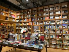 -百新书局(尚悦湾店)