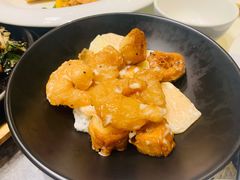 鬼马鲜果酿虾球-港丽餐厅(龙之梦长宁店)