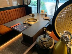 -铭牛烧肉·和牛海鲜自助(高新月牙湖店)