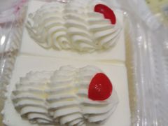 -红宝石·鲜奶小方·海派西点房(南丹店)