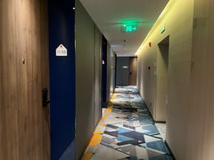 -珠海拱北口岸智选假日酒店