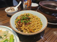 -民间瓦缸煨汤館(嵩山路店)