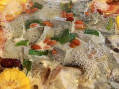 山药排骨牛肉养生汤-花水湾红太阳牛肉汤锅