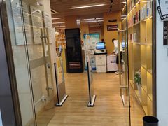 -漕河泾街道图书馆(漕河泾社区文化活动中心店)