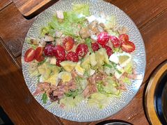牛油果考伯沙拉-Local泰莲庭(虹鳟鱼店)