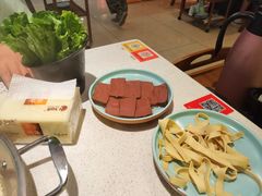 -十三幺山野火锅(市府路店)