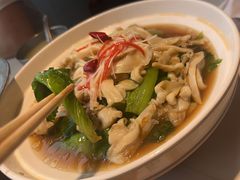 -赶海部落海鲜城(海阳路店)