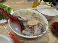 -雷祖芳老妈蹄花店