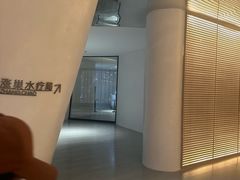 -涨巢·潮玩水疗局