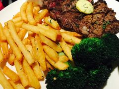 -WOLFGANG PUCK KITCHEN & BAR(迪士尼小镇店)