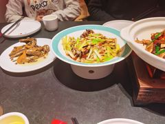 -鸽子侯·家宴·平价海鲜(市图书馆店)
