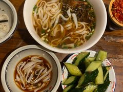-矮子粉店1985·长沙米粉(湘春路店)